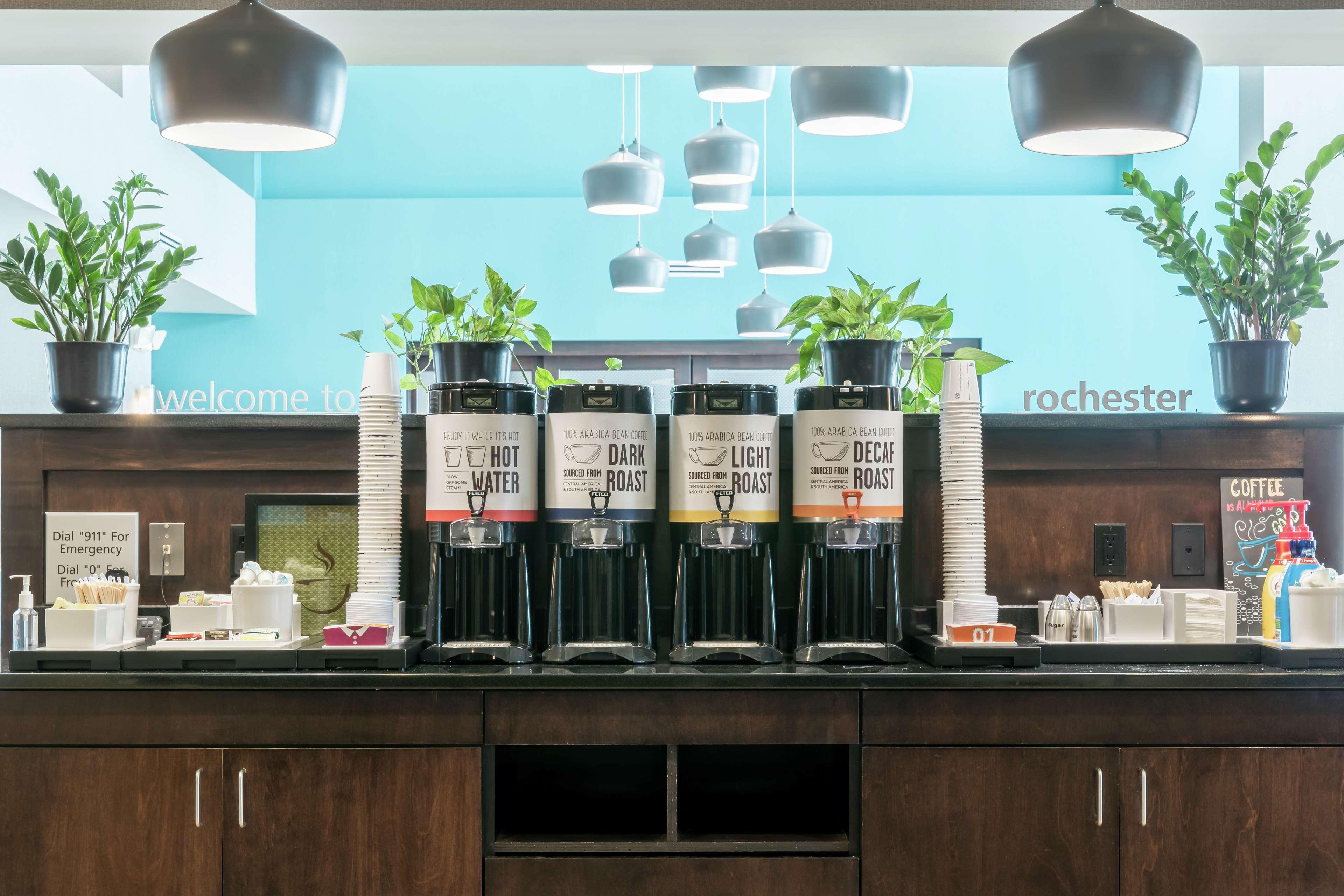 Hampton Inn & Suites Rochester-North Bagian luar foto