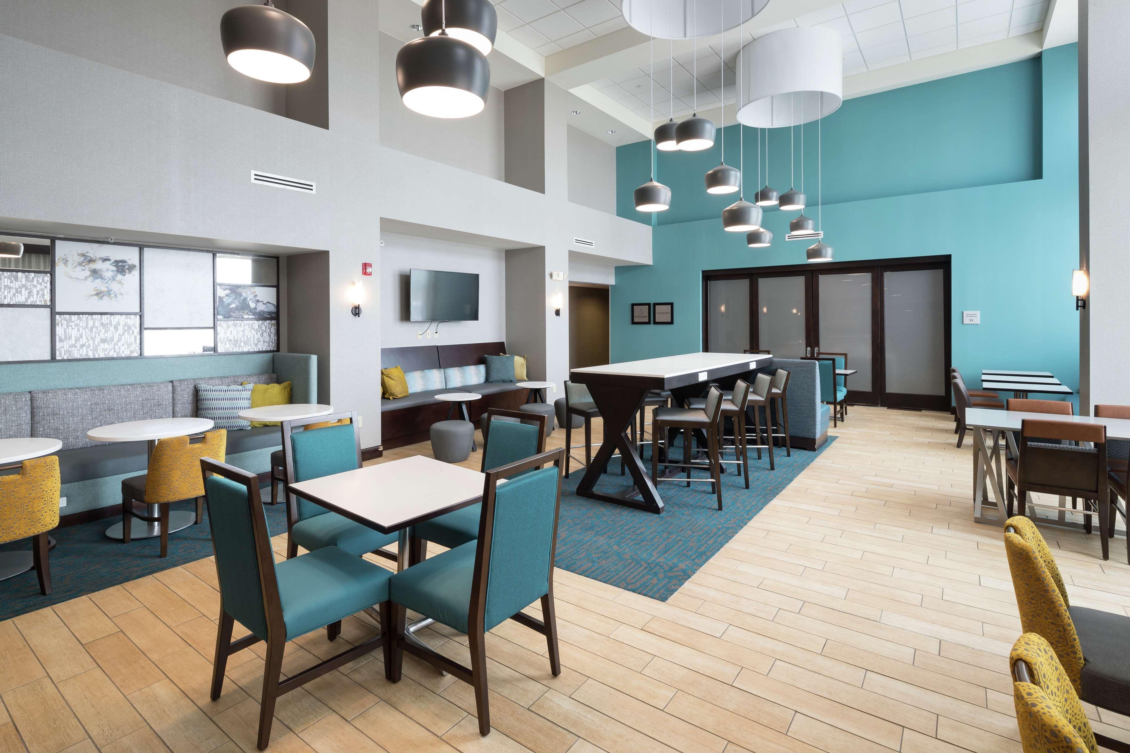Hampton Inn & Suites Rochester-North Bagian luar foto