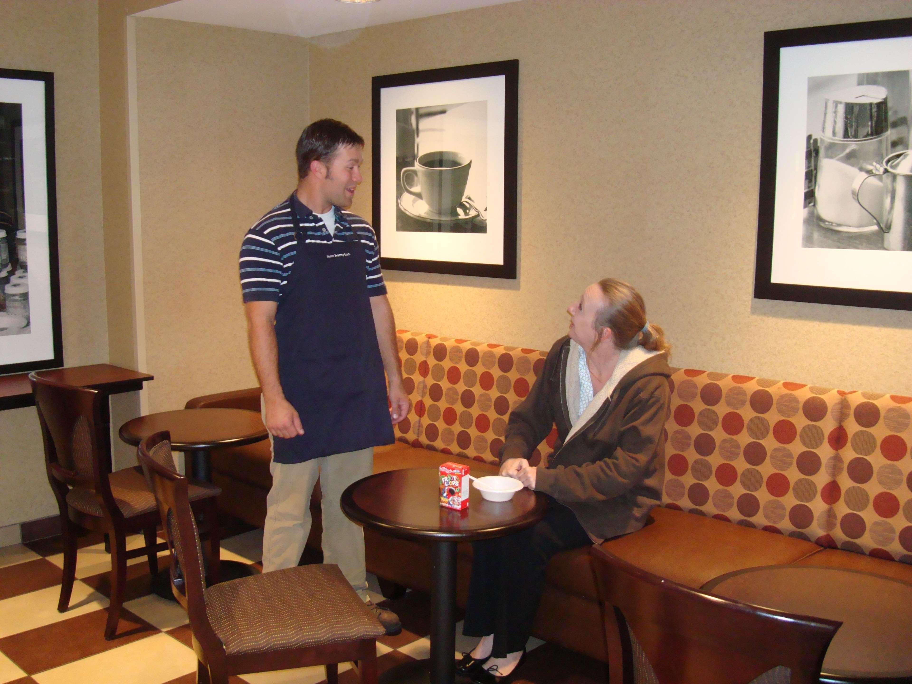 Hampton Inn & Suites Rochester-North Restoran foto