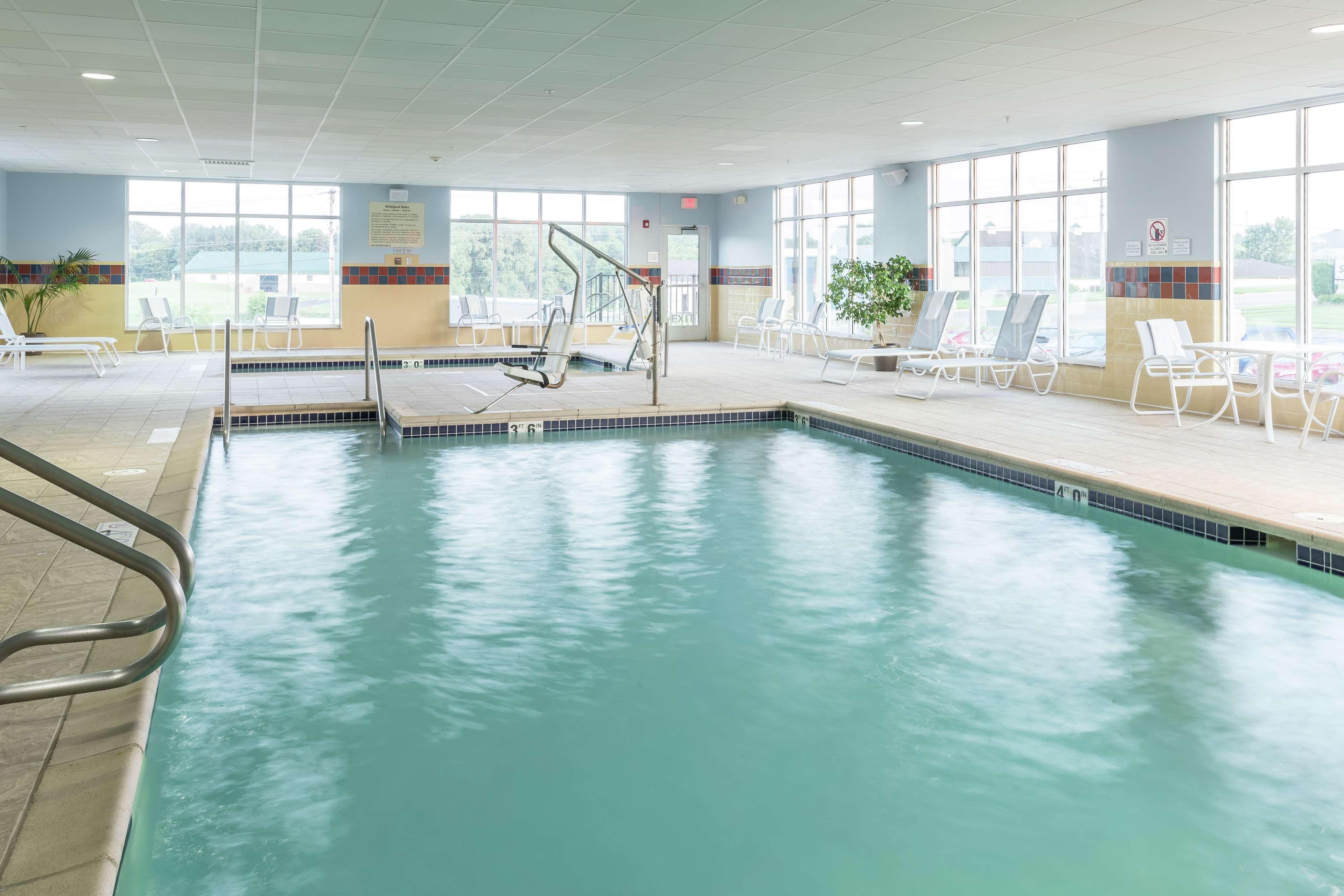 Hampton Inn & Suites Rochester-North Bagian luar foto