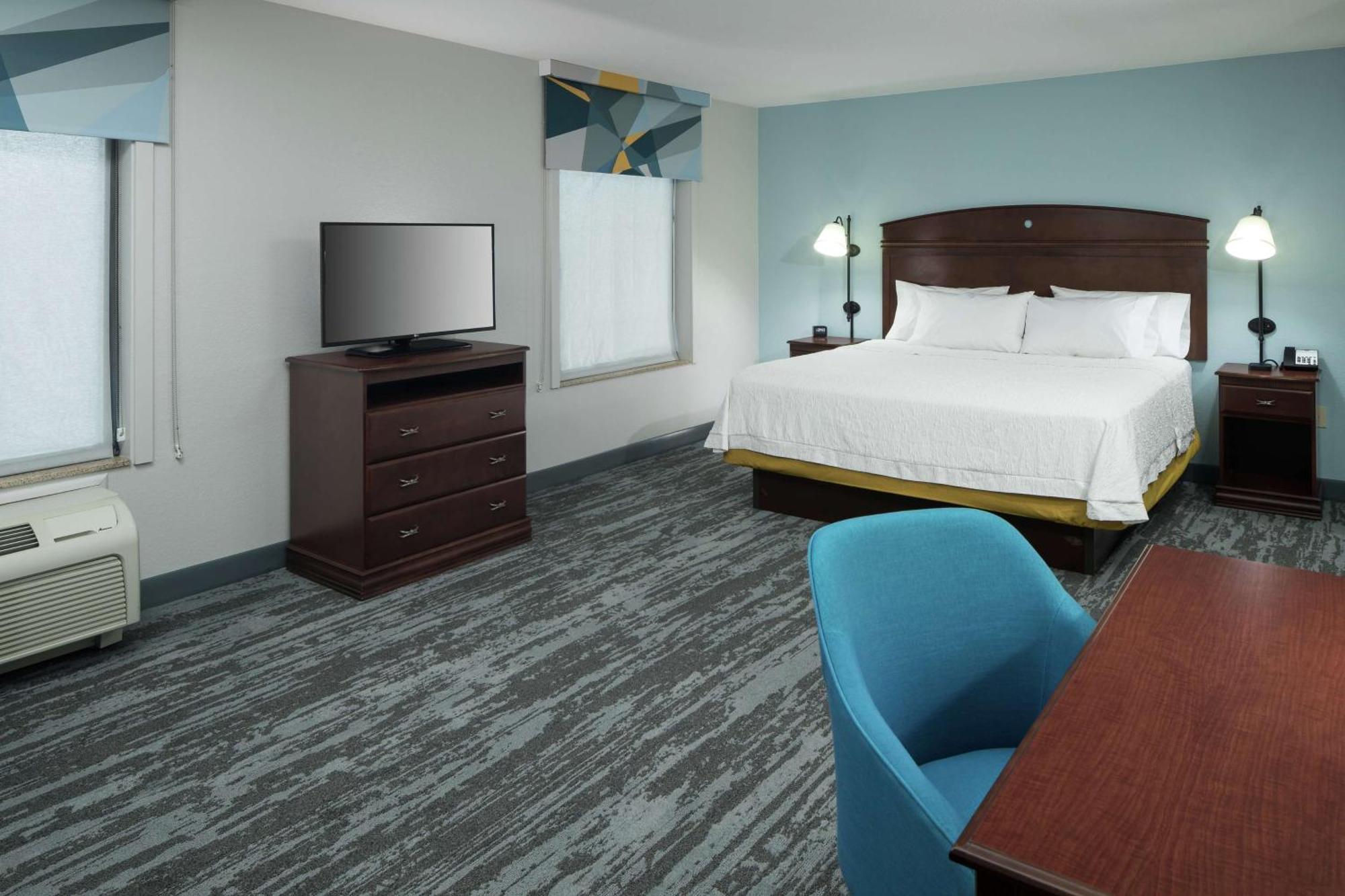 Hampton Inn & Suites Rochester-North Bagian luar foto