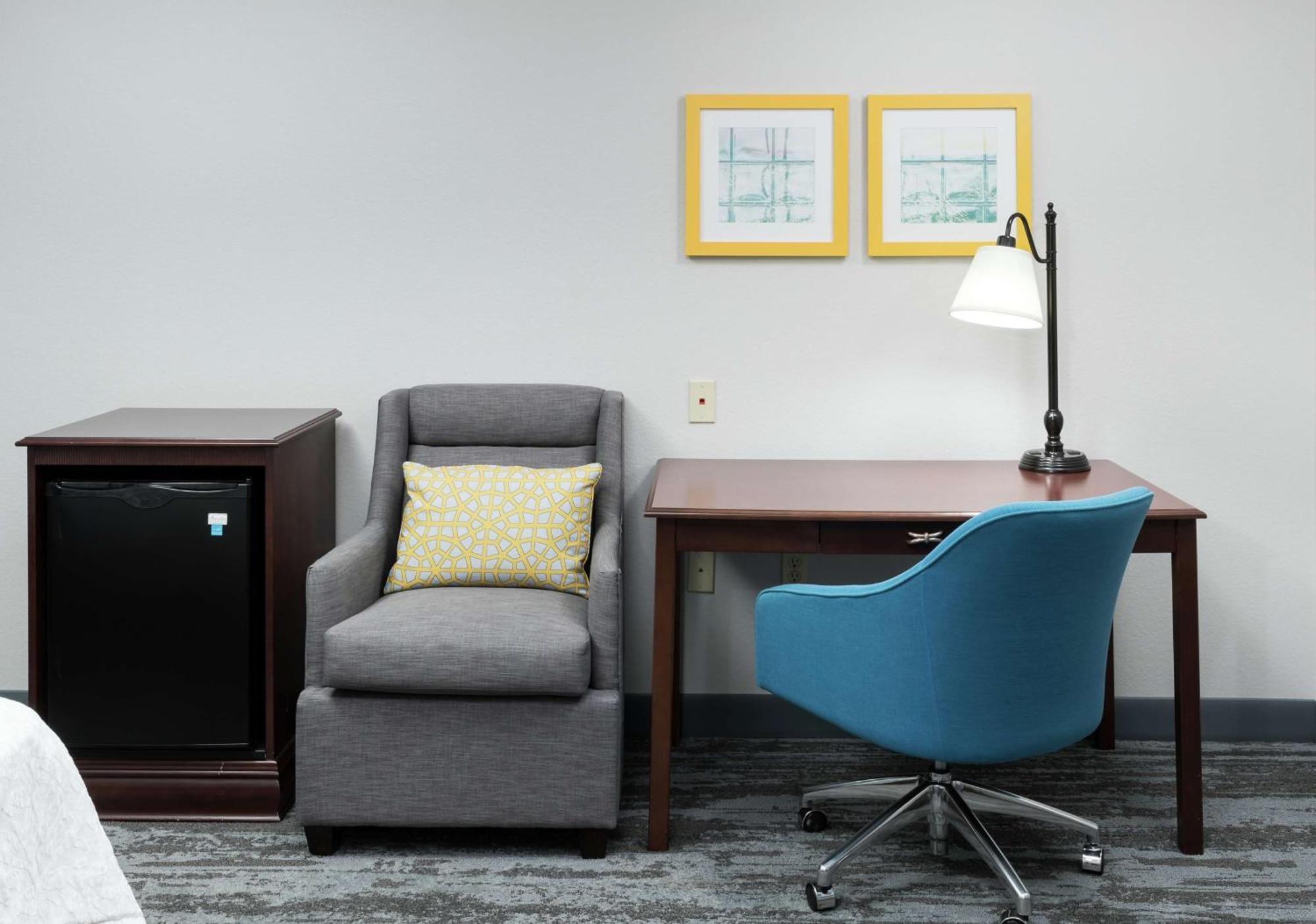 Hampton Inn & Suites Rochester-North Bagian luar foto