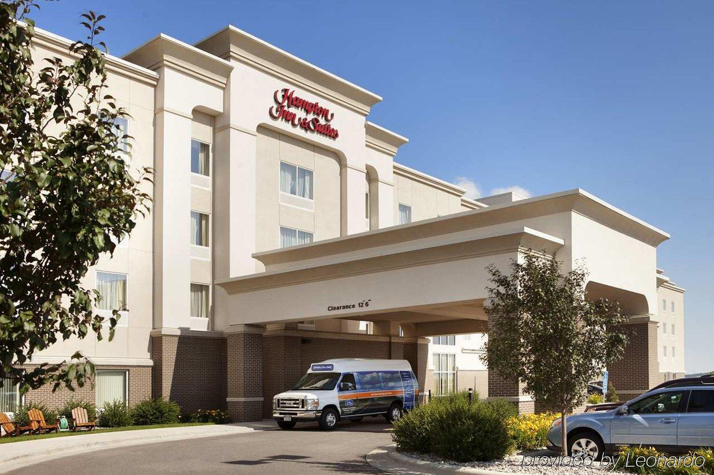 Hampton Inn & Suites Rochester-North Bagian luar foto