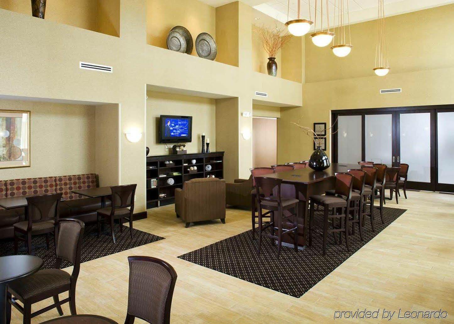 Hampton Inn & Suites Rochester-North Bagian luar foto